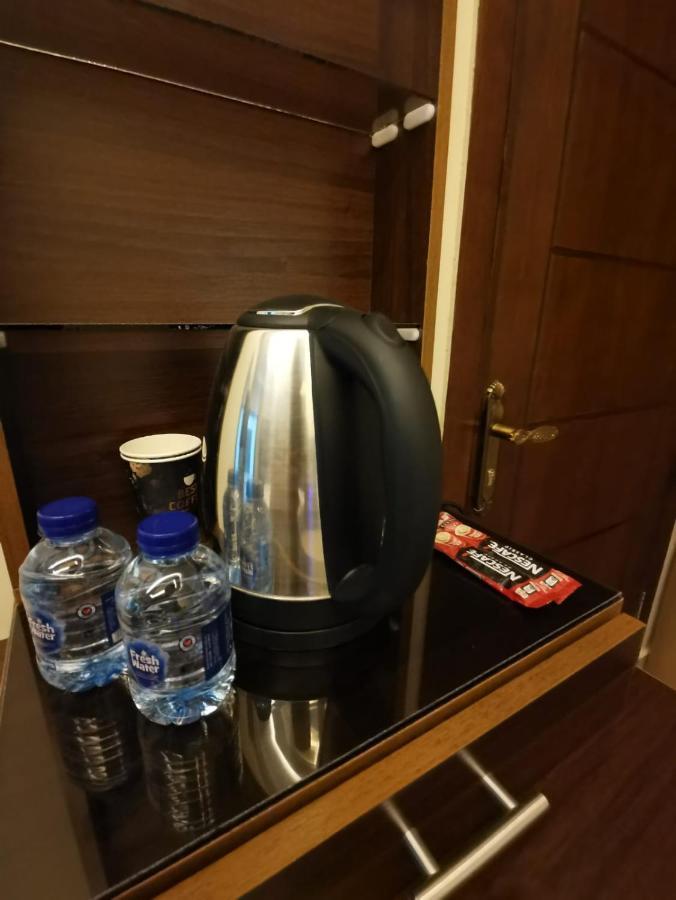 Nice View Hotel فندق الأطلالة الجميلة للعائلات فقط Aqaba Eksteriør billede